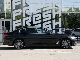 2018 BMW 5 серии 520d xDrive VII (G30/G31/G38), чёрный, 3075000 рублей, вид 5