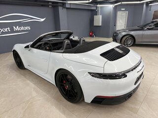 2022 Porsche 911 Carrera 4 GTS VIII (992), белый, 17600000 рублей, вид 5