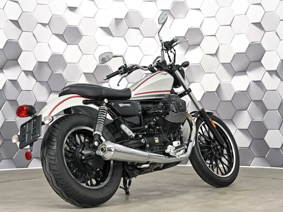 2016 Moto Guzzi V 9, белый, 677000 рублей - вид 6