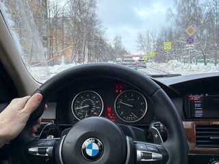 2008 BMW 5 серии 528i V (E60/E61) Рестайлинг, белый, 1500000 рублей, вид 4