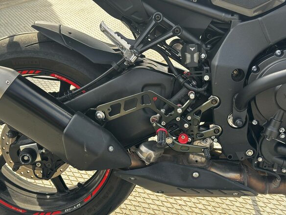 2018 Yamaha MT-10, чёрный, 1250000 рублей - вид 5