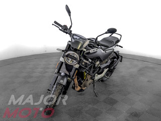 2021 Husqvarna Vitpilen 401, серый, 399000 рублей, вид 3