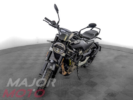 2021 Husqvarna Vitpilen 401, серый, 399000 рублей, вид 3