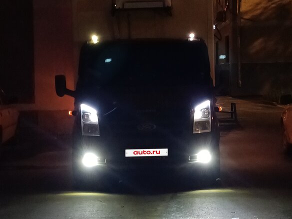 2008 Ford Transit, красный, 666666 рублей