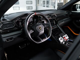 2023 Lamborghini Urus Performante I Рестайлинг, чёрный, 29800000 рублей, вид 4