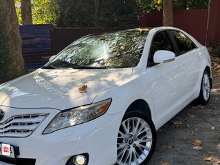 2010 Toyota Camry VI (XV40) Рестайлинг, белый, 1350000 рублей, вид 2