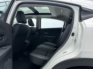 2022 Honda Vezel I Рестайлинг, белый, 1450000 рублей, вид 4