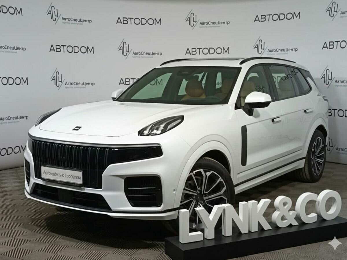 Открыть фотографии: Lynk & Co 09