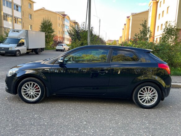 2011 Kia Ceed I Рестайлинг, чёрный, 620000 рублей - вид 6