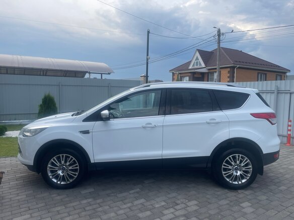 2015 Ford Kuga II, белый, 1165000 рублей - вид 16