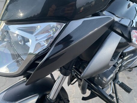 2024 Bajaj Pulsar NS 125, чёрный, 150000 рублей, вид 3