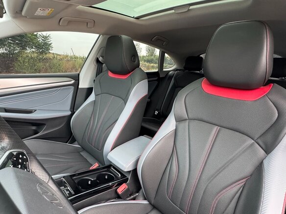 2022 Volkswagen Lamando L II, красный - вид 10
