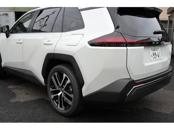 2026 Toyota RAV4 VI (XA60), белый, 8100000 рублей - вид 4