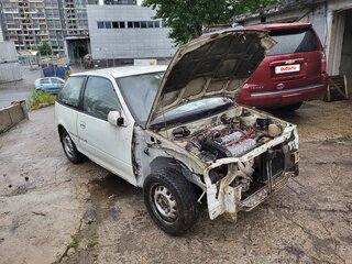 1990 Suzuki Swift II, белый, 430000 рублей, вид 5
