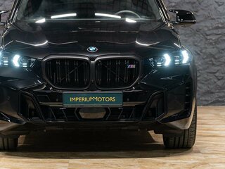2026 BMW X5 M60i IV (G05/G18) Рестайлинг, чёрный, 19690000 рублей, вид 3