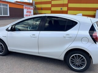 2018 Toyota Aqua I Рестайлинг 2, белый, 1000000 рублей, вид 5