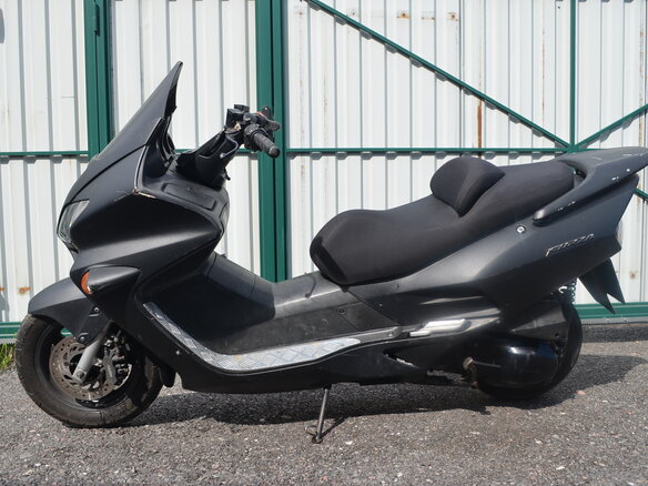 2001 Honda Forza, чёрный