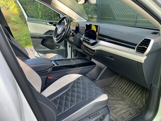 2022 Volkswagen ID.6 Crozz, белый, 3450000 рублей, вид 4