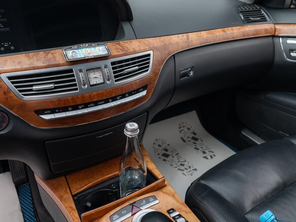2010 Mercedes-Benz S-Класс 350 V (W221) Рестайлинг, чёрный, 1690000 рублей - вид 19