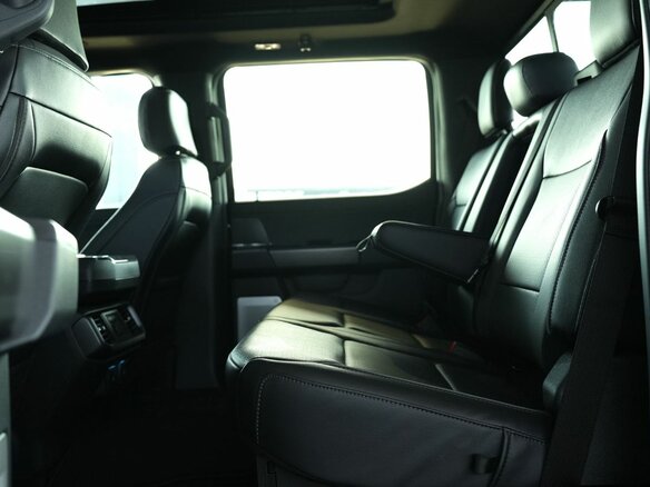 2025 Ford F-150 SuperCrew Lobo XIV Рестайлинг, чёрный, 10800000 рублей - вид 19
