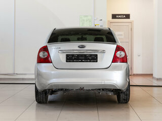 2008 Ford Focus II Рестайлинг, серебристый, 500000 рублей, вид 5
