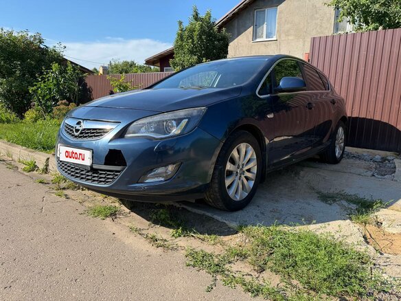 2010 Opel Astra J, синий