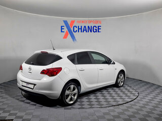 2011 Opel Astra J, белый, 522000 рублей, вид 4