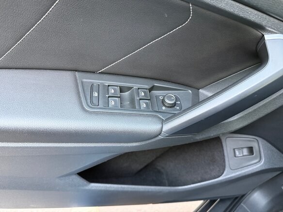 2019 Volkswagen Tiguan Allspace II, серый, 3400000 рублей - вид 7