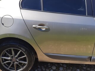 2011 Renault Fluence I, бежевый, 555000 рублей, вид 4