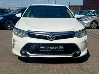 2015 Toyota Camry VII (XV50) Рестайлинг, белый, 2079990 рублей, вид 2