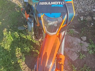 Regulmoto Seven Medalist 150E