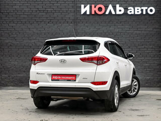 2016 Hyundai Tucson III, белый, 1940000 рублей, вид 4