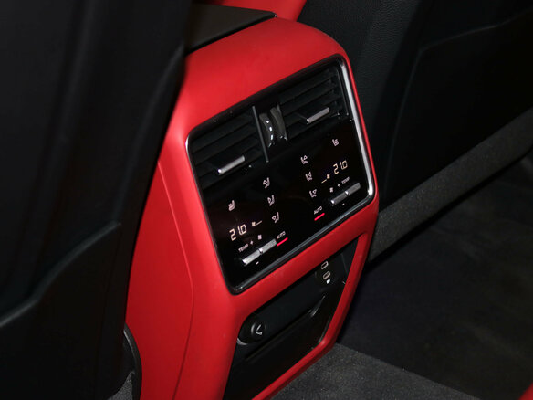2021 Porsche Cayenne E-Hybrid III, чёрный, 10750000 рублей - вид 11