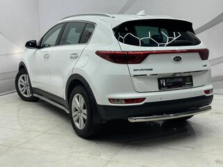 2017 Kia Sportage IV, белый, 1749000 рублей, вид 4
