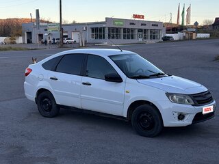 2016 Lada (ВАЗ) Granta I, белый, 360000 рублей, вид 2