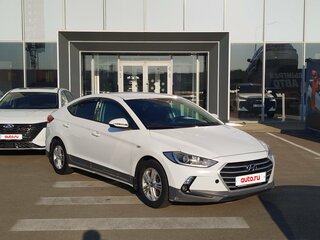 2017 Hyundai Elantra VI (AD), белый, 870000 рублей, вид 3