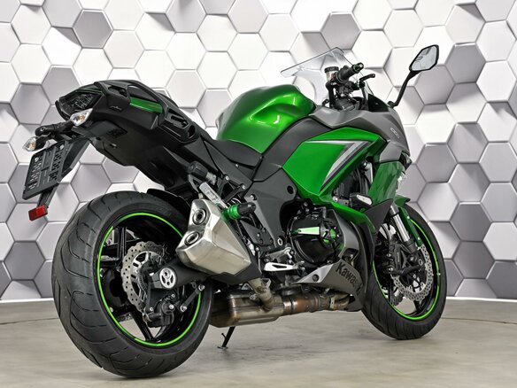 2019 Kawasaki Z 1000SX, зелёный, 1077000 рублей - вид 6