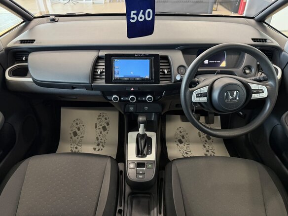 2020 Honda Fit IV, серый, 1379000 рублей - вид 16