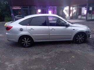 2015 Lada (ВАЗ) Granta I, серебристый, 299999 рублей, вид 5