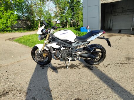 2015 Triumph Street Triple, белый, 505000 рублей, вид 4
