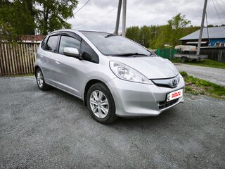 2010 Honda Fit Hybrid II, серый, 720000 рублей, вид 4