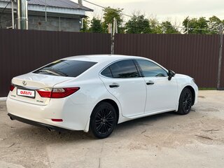 2015 Lexus ES 250 VI, белый, 2350000 рублей, вид 4