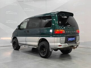 1998 Mitsubishi Delica IV, зелёный, 1150000 рублей, вид 2