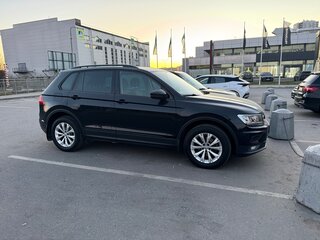2019 Volkswagen Tiguan II, чёрный, 1750000 рублей, вид 3