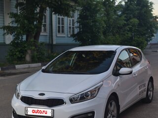 2015 Kia Ceed II Рестайлинг, белый, 720000 рублей, вид 3