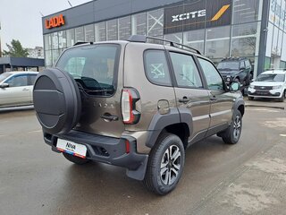 2026 Lada (ВАЗ) Niva Travel I Рестайлинг, коричневый, 1755900 рублей, вид 5
