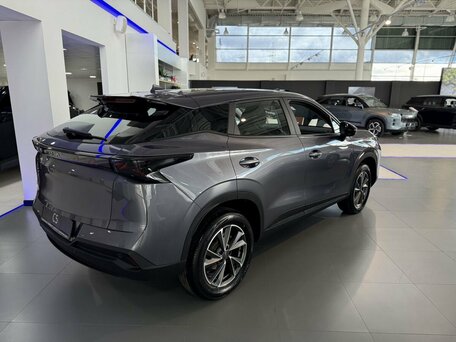 2026 Omoda C5 II, серый, 2349000 рублей, вид 2