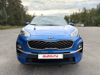 2021 Kia Sportage IV Рестайлинг, синий, 1990000 рублей, вид 3