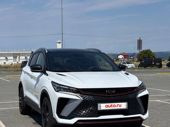 2023 Geely Coolray (Binyue Cool) I Рестайлинг, белый - вид 4