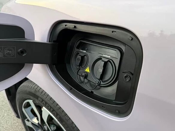 2026 MG 4 EV 53.95 kWh II, фиолетовый, 1900000 рублей - вид 22